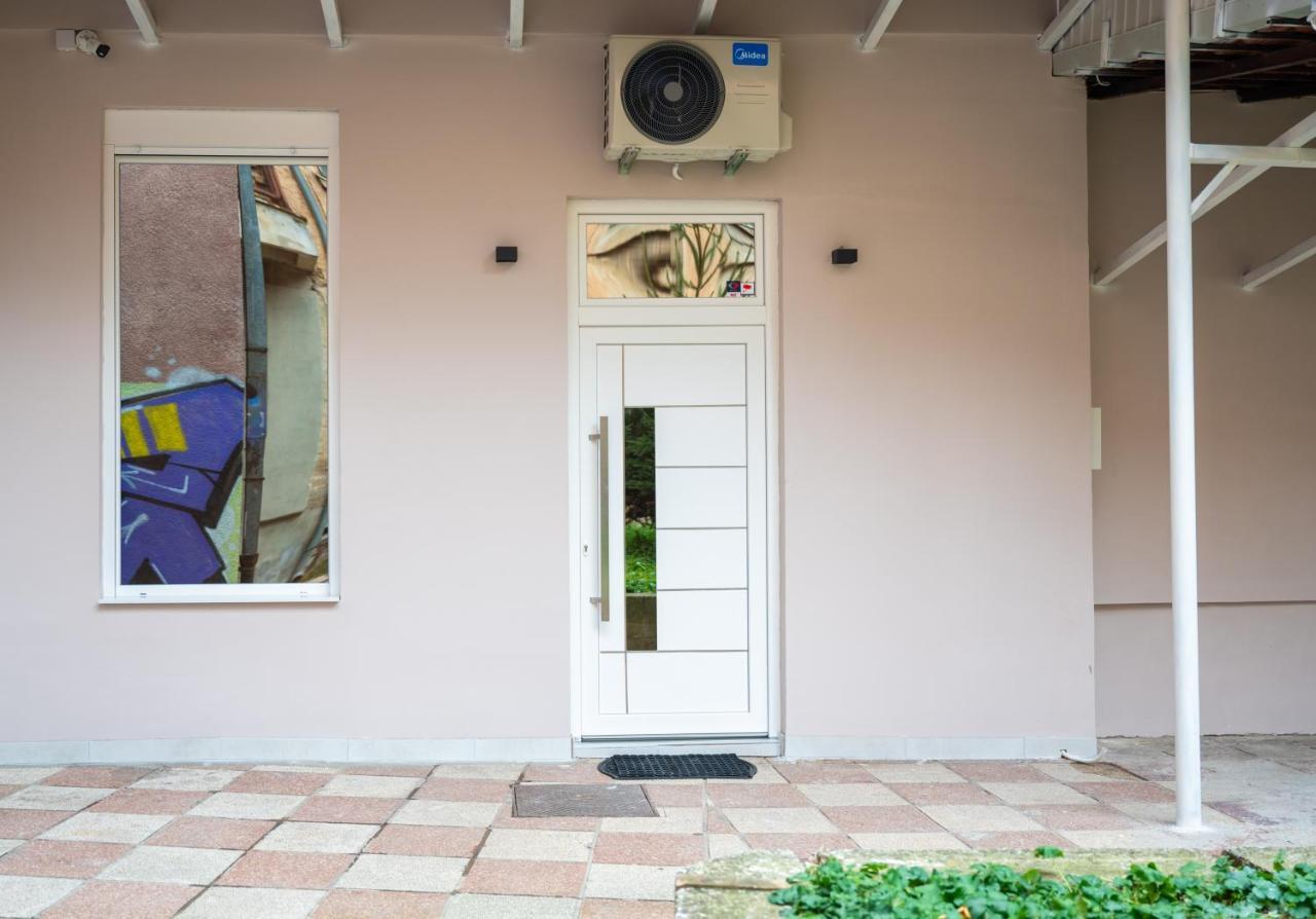 Super Modern Downtown Apartment Sarajevo Exterior foto